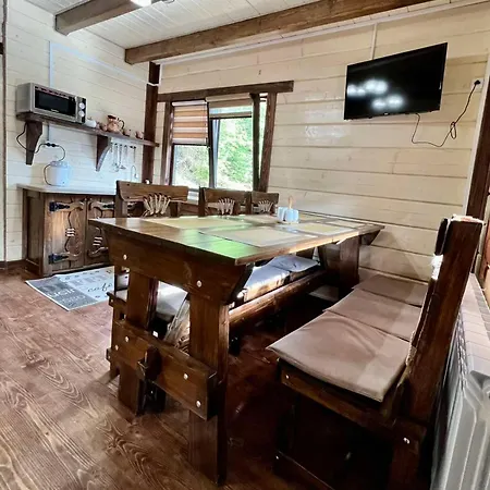 в обіймах гір